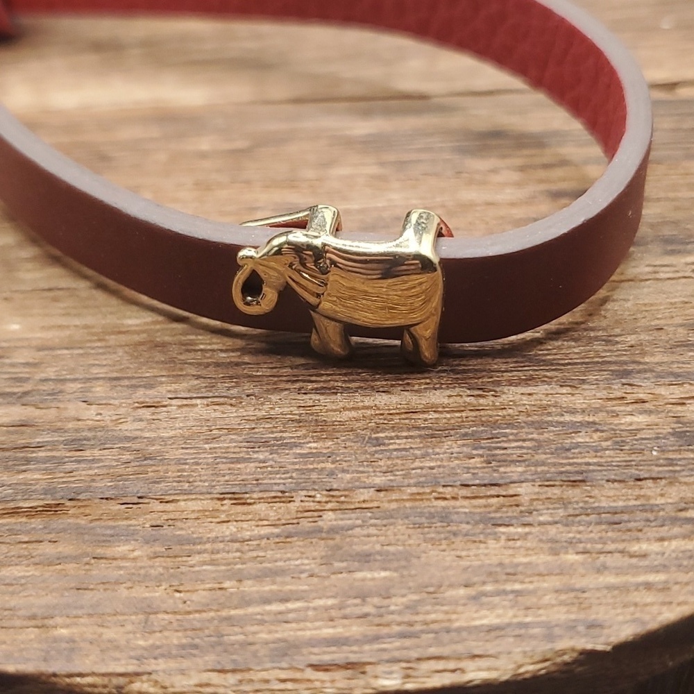 B2803 leather keepsake elephant charm buckle bracelet - Picture 2 of 4